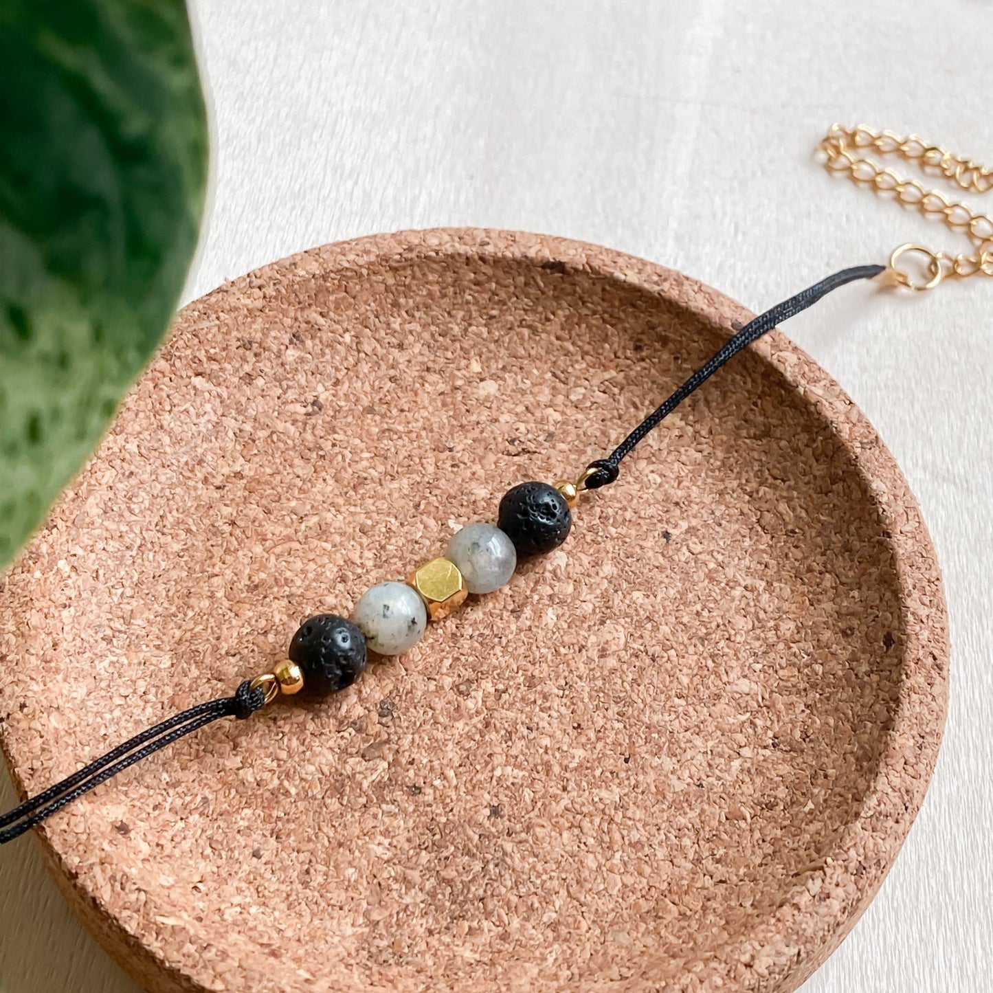 Cord bracelet essential oil diffuser | NOCTIS
