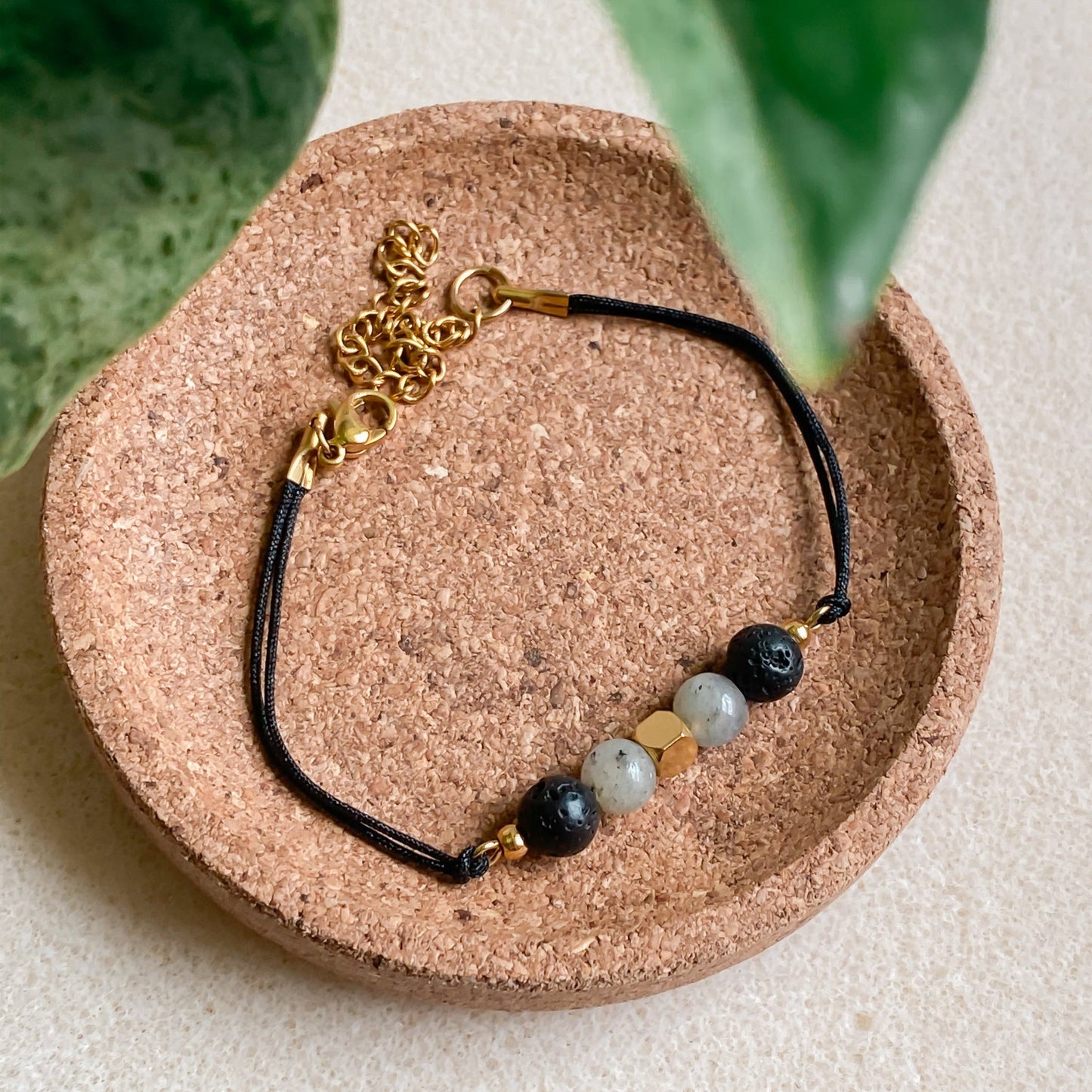 Cord bracelet essential oil diffuser | NOCTIS