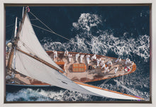 Impression sur toile Wall art Above Moonbeam