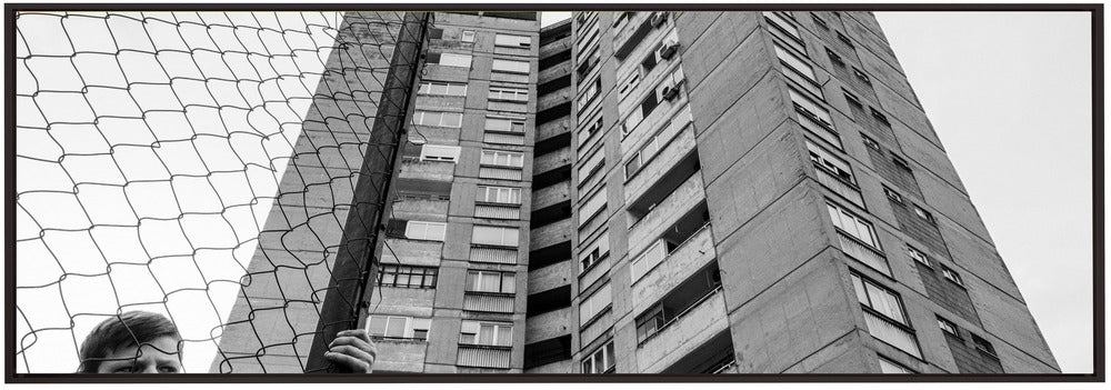 Art mural Le garçon derrière la clôture