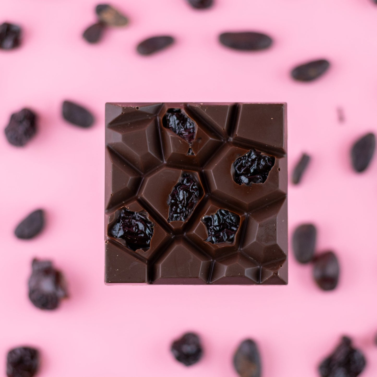 Barre de chocolat noir cerise amaretto