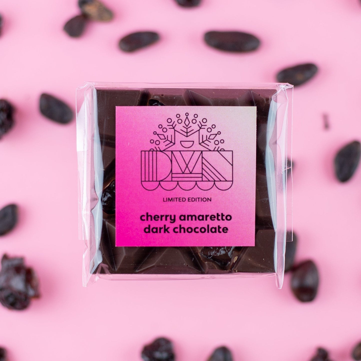 Barre de chocolat noir cerise amaretto