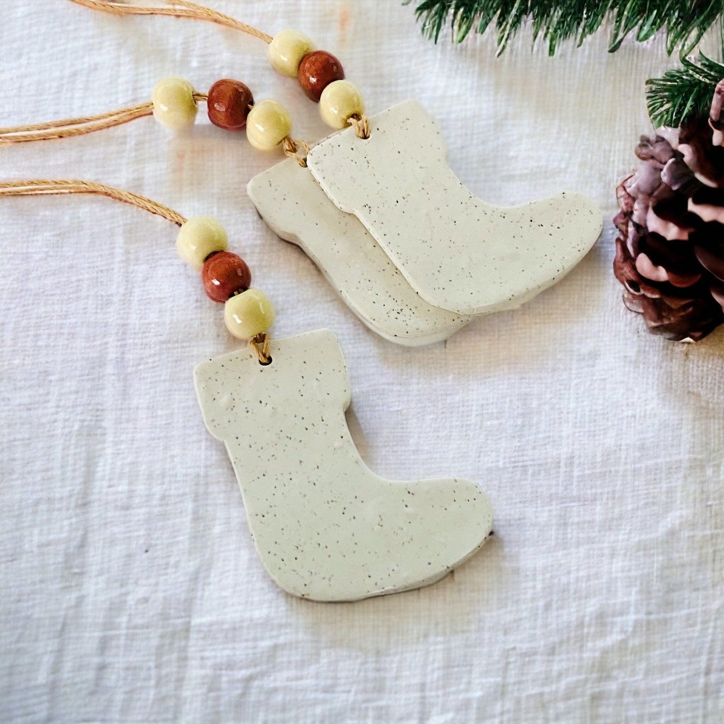 Décoration Chaussette de Noël Faite à la Main en Argile et Sable de Plage de la Nouvelle-Écosse