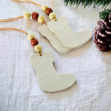 Décoration Chaussette de Noël Faite à la Main en Argile et Sable de Plage de la Nouvelle-Écosse