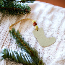 Décoration Chaussette de Noël Faite à la Main en Argile et Sable de Plage de la Nouvelle-Écosse