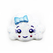 Mini-nuage avec un visage