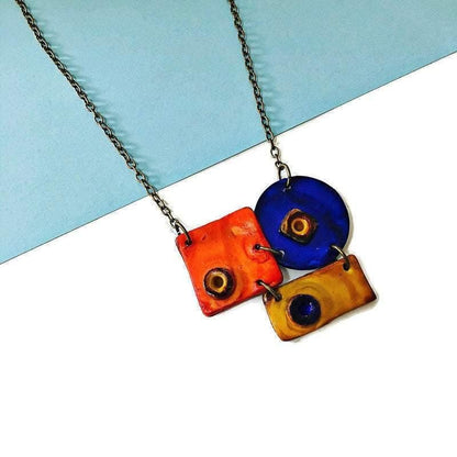 Collier pendentif géométrique coloré, orange, bleu et jaune, fait main
