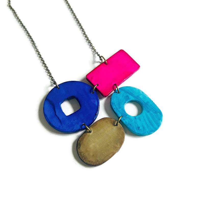Collier géométrique coloré fait main