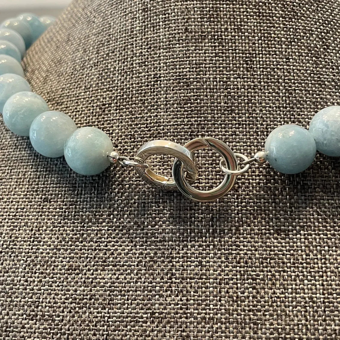 Collier plastron aigue-marine