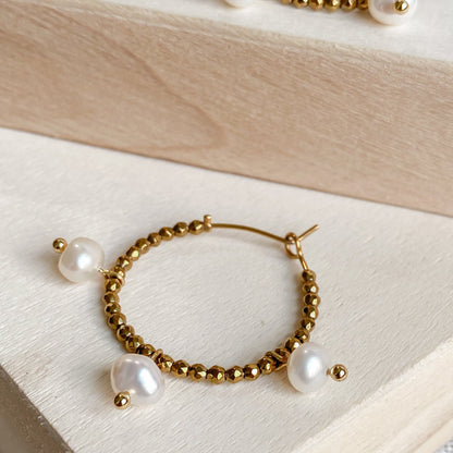 Gold-plated hoop earrings with freshwater pearls | AURÉA