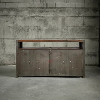 Buffet industriel en bois recyclé et acier brut