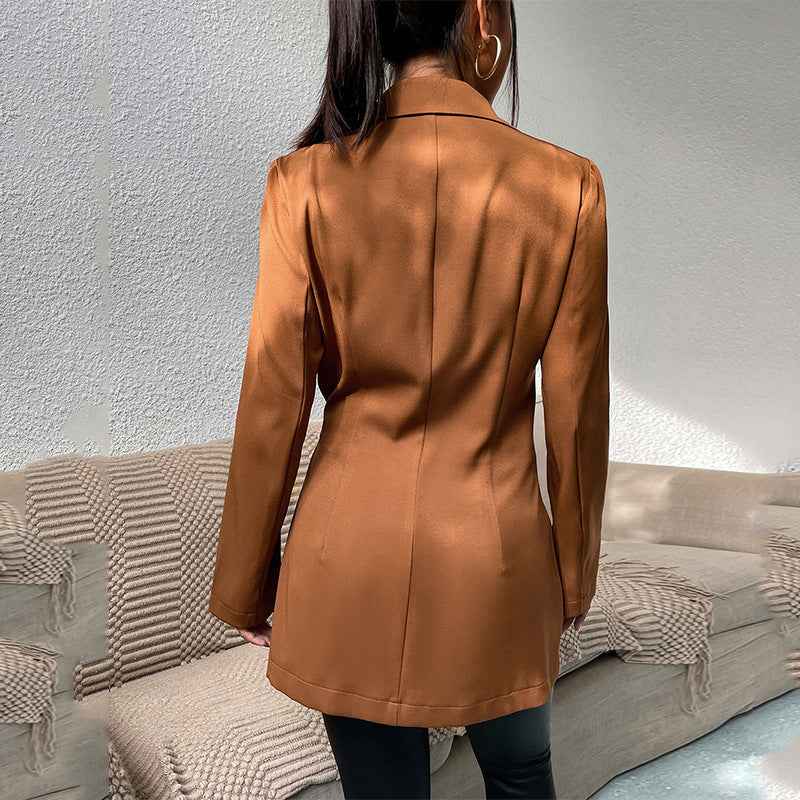 Veste de tailleur cintrée à revers pour femme