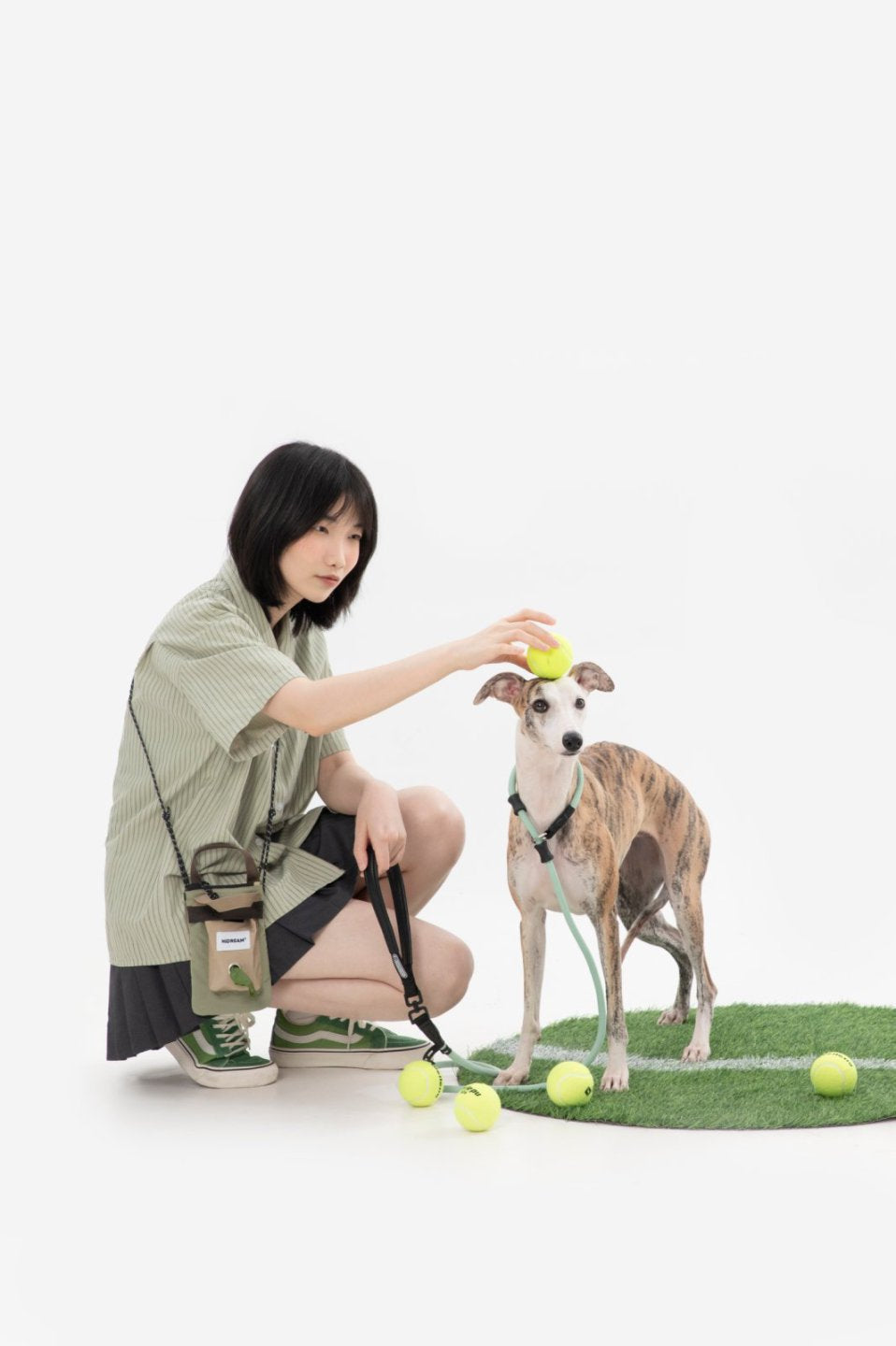 Momopets™ – Sac de transport pour promenade de chien avec distributeur de sacs à déjections