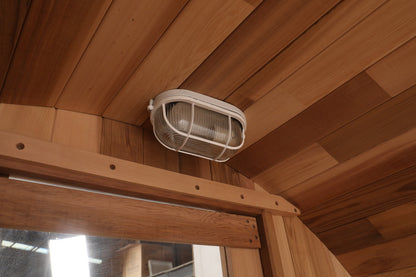 Blisspod | Prague | Sauna tonneau d'extérieur en cèdre rouge canadien à vapeur, 2-4 / 4-6 personnes avec fond entièrement vitré et 2 sièges de porche avant