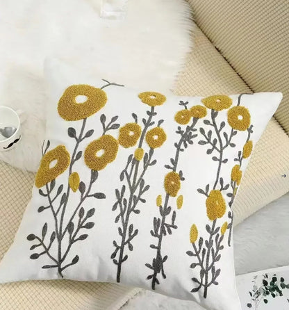 Housse de coussin décorative à broderies florales