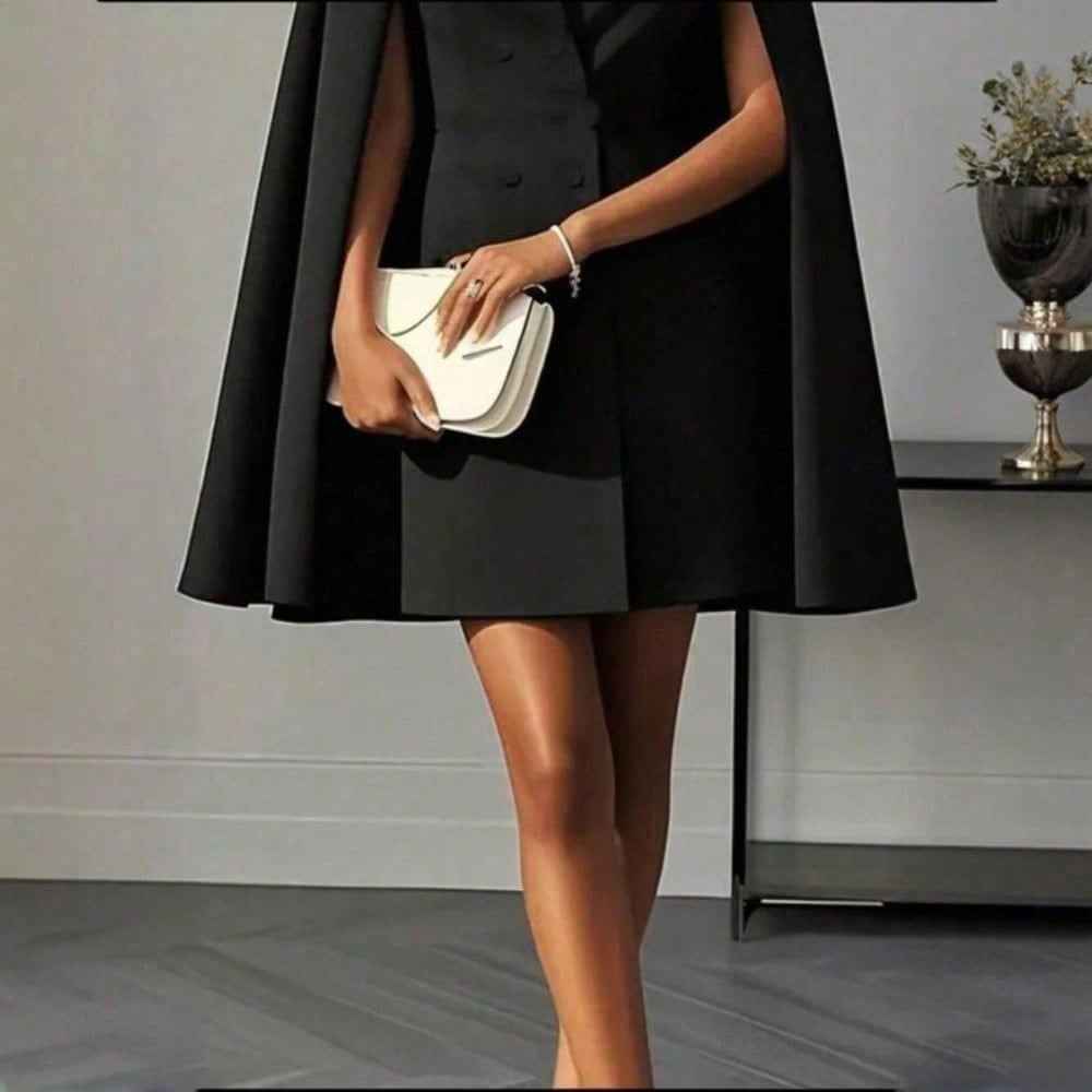 Robe blazer courte à cape élégante pour femme, robe habillée de luxe à double boutonnage, col en V, épaules structurées et manches cape fluides.