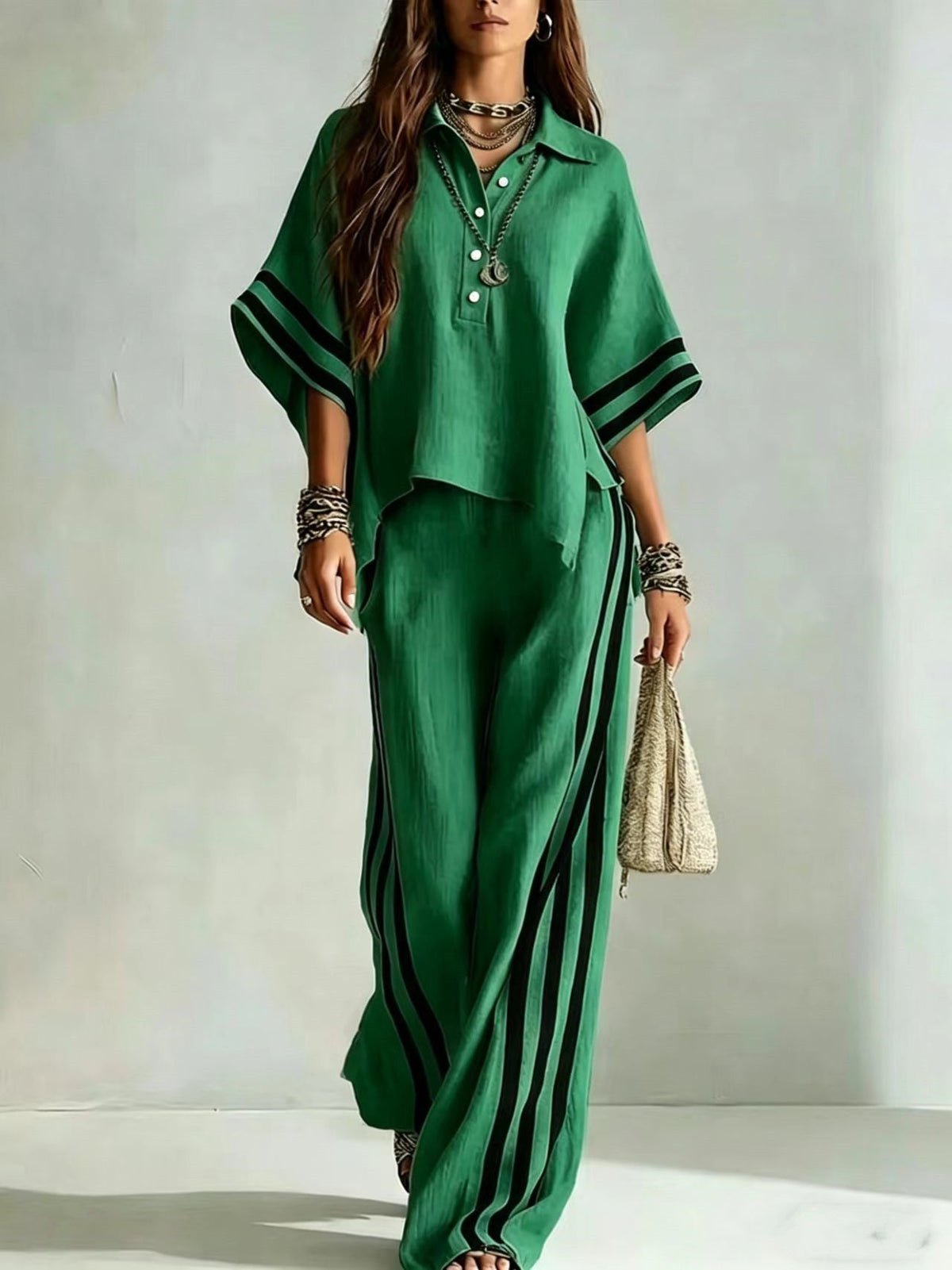 Ensemble deux pièces chemise à manches courtes et pantalon ample pour femme