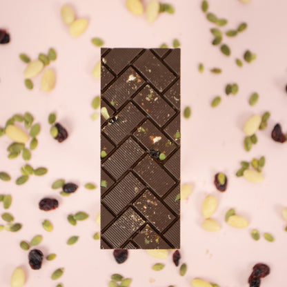 Barre de chocolat aux fruits et aux noix
