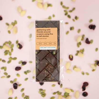 Barre de chocolat aux fruits et aux noix