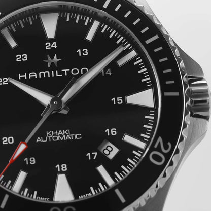 Montre Hamilton Khaki Navy Scuba Automatique 40 mm H82335131