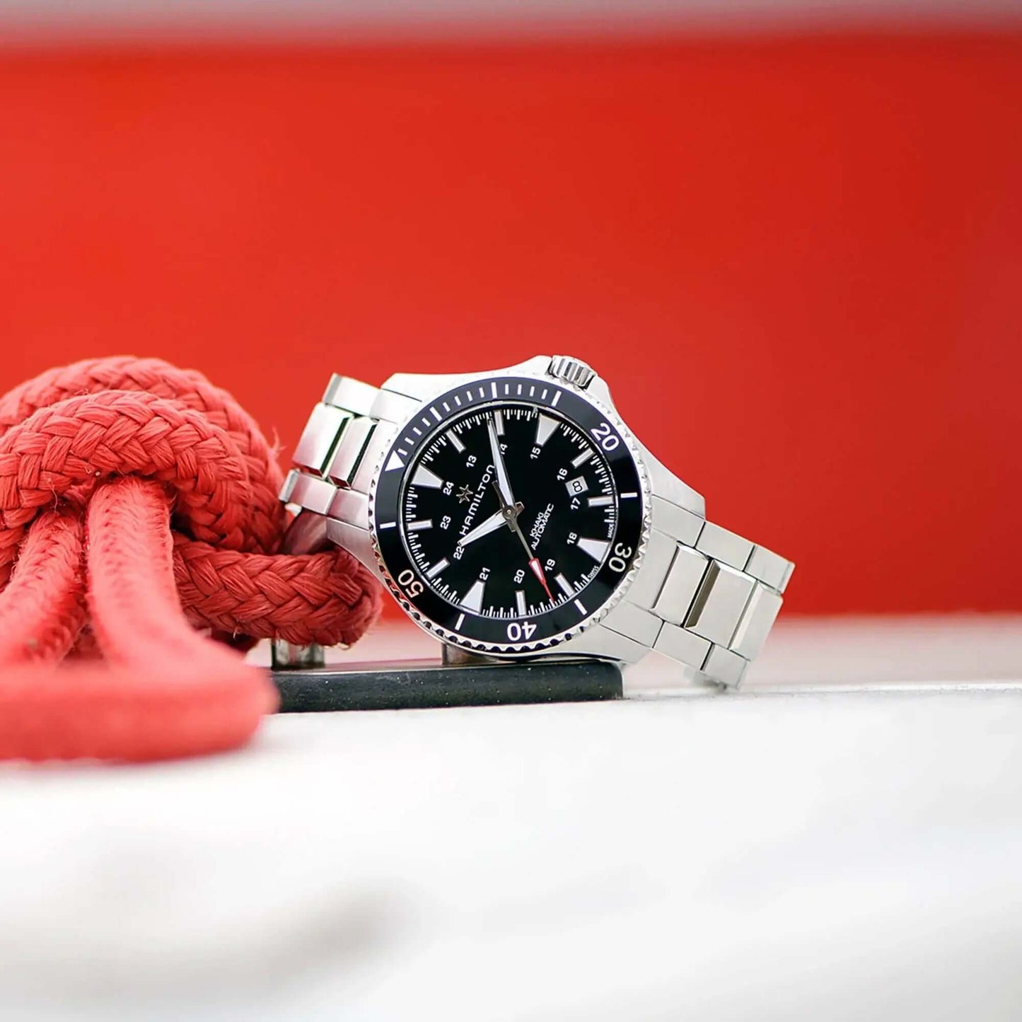 Montre Hamilton Khaki Navy Scuba Automatique 40 mm H82335131