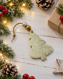 Ornement en forme de sapin de Noël fait à la main en argile et sable de plage de la Nouvelle-Écosse
