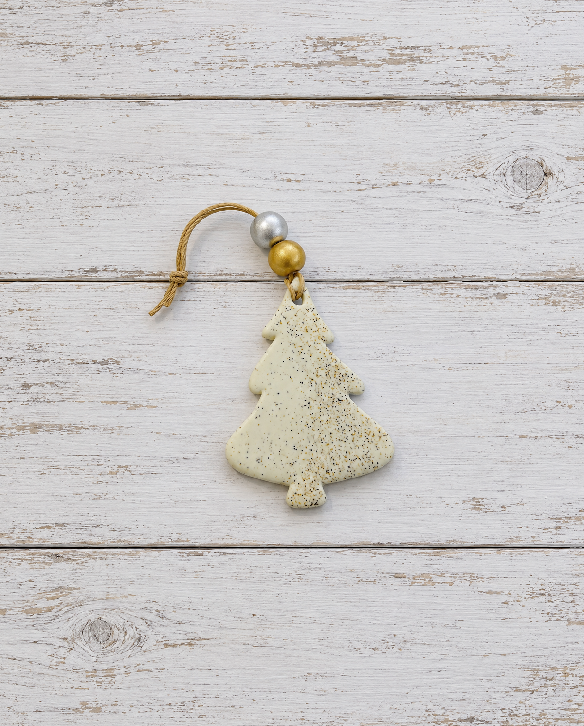 Ornement en forme de sapin de Noël fait à la main en argile et sable de plage de la Nouvelle-Écosse