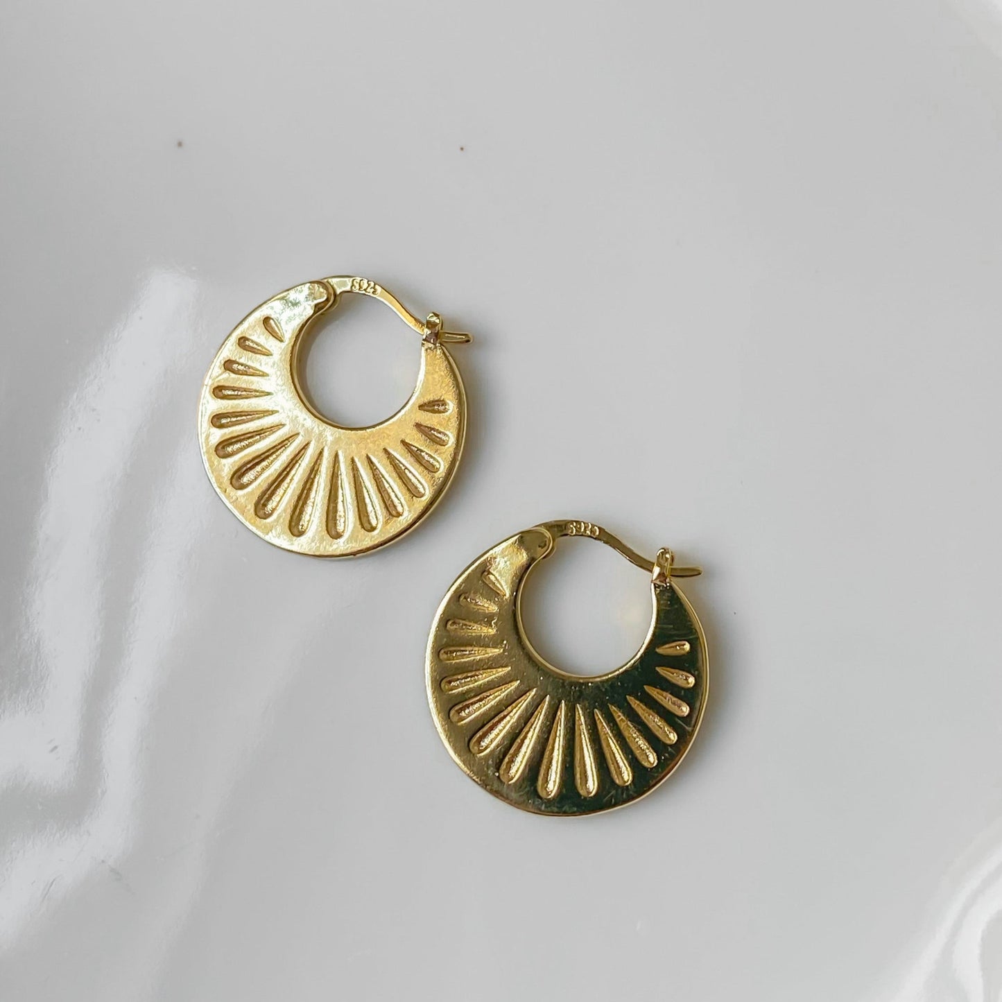 18K Gold Plated Sterling Silver Textured Hoop Earrings | HÉLIA