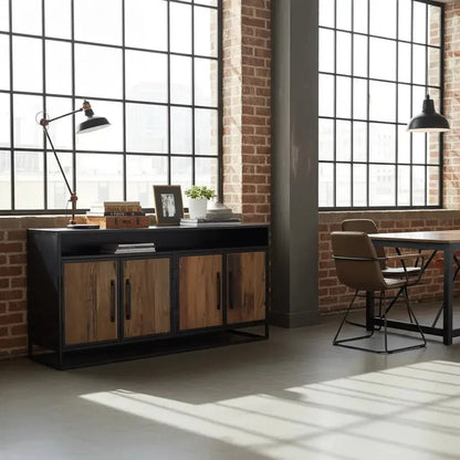 Buffet en bois recyclé sur structure en acier noir