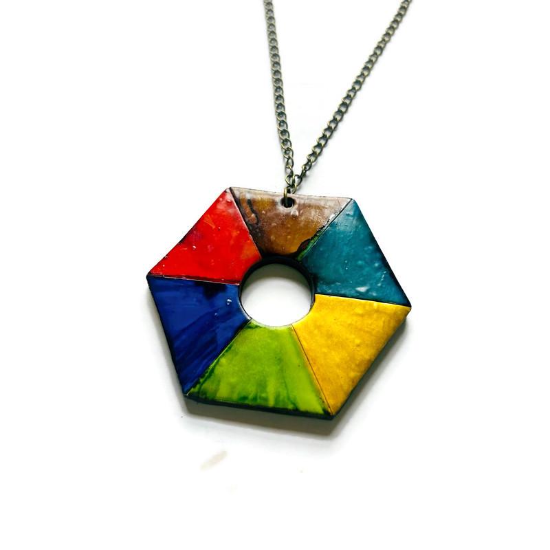 Collier pendentif grand hexagone fait main