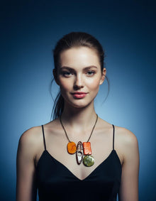 Gros collier plastron de style bohème ethnique