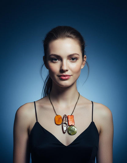 Gros collier plastron de style bohème ethnique