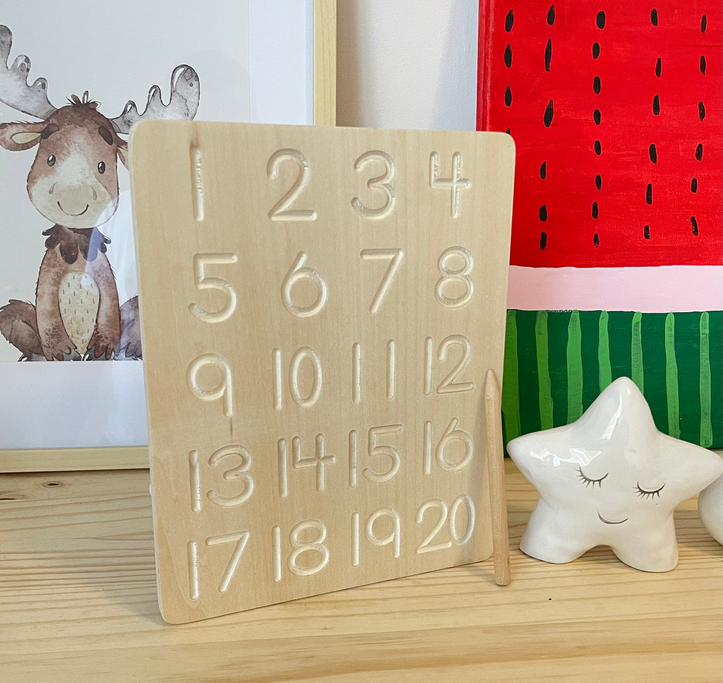 Tablette d'apprentissage en bois (alphabet et chiffres) avec stylet en bois