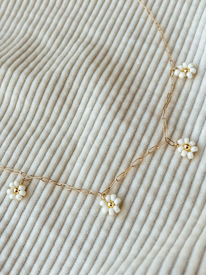 Bloom Daisy Necklace