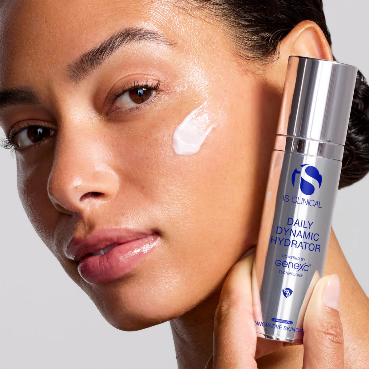iS Clinical Daily Dynamic Hydrator