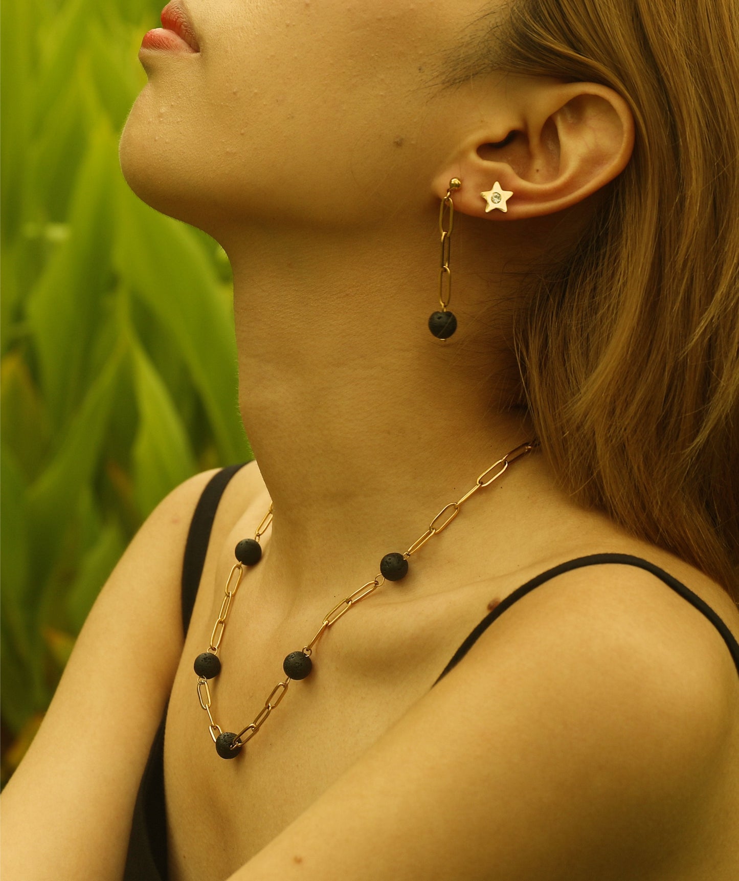 Boucles d'oreilles pendantes en pierre de lave volcanique KARLA