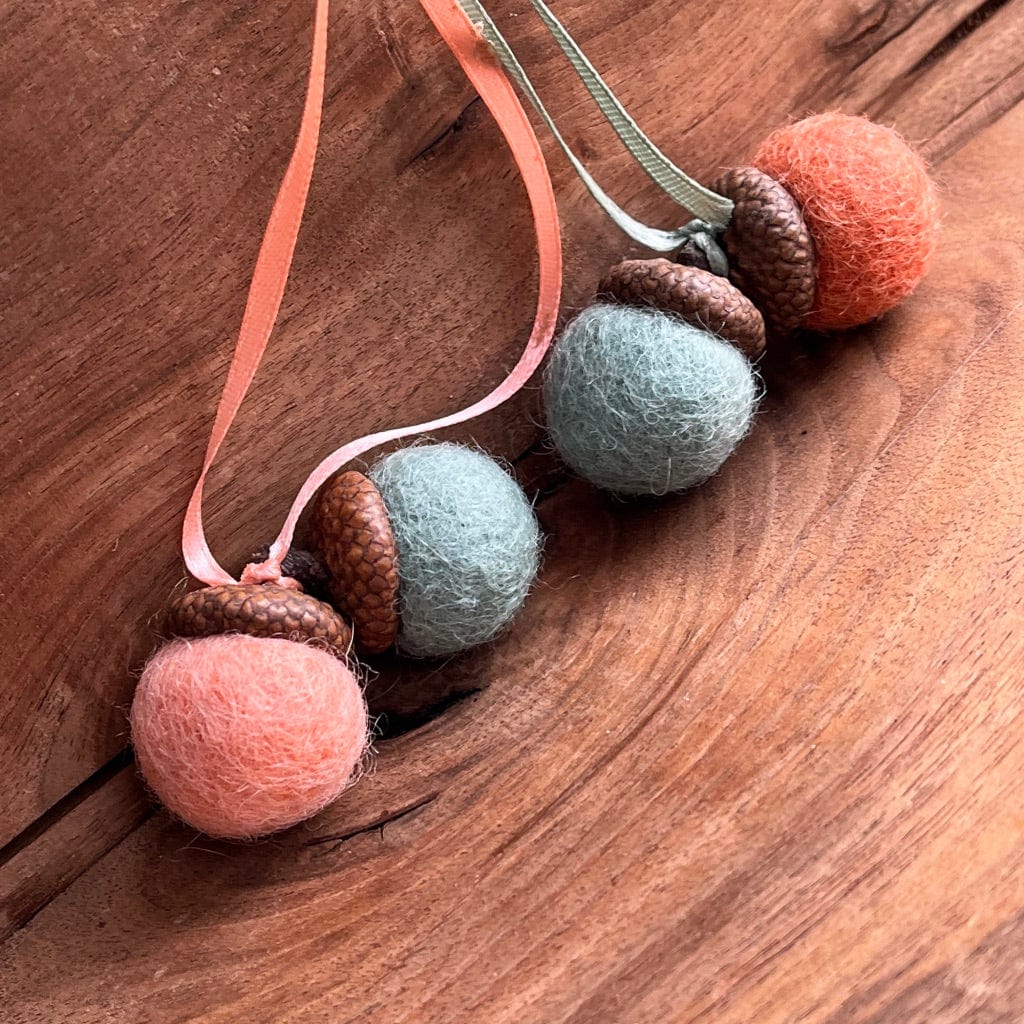 Set of 2 Double Felted Acorns | Mint & Peach | Aromatherapy Diffuser