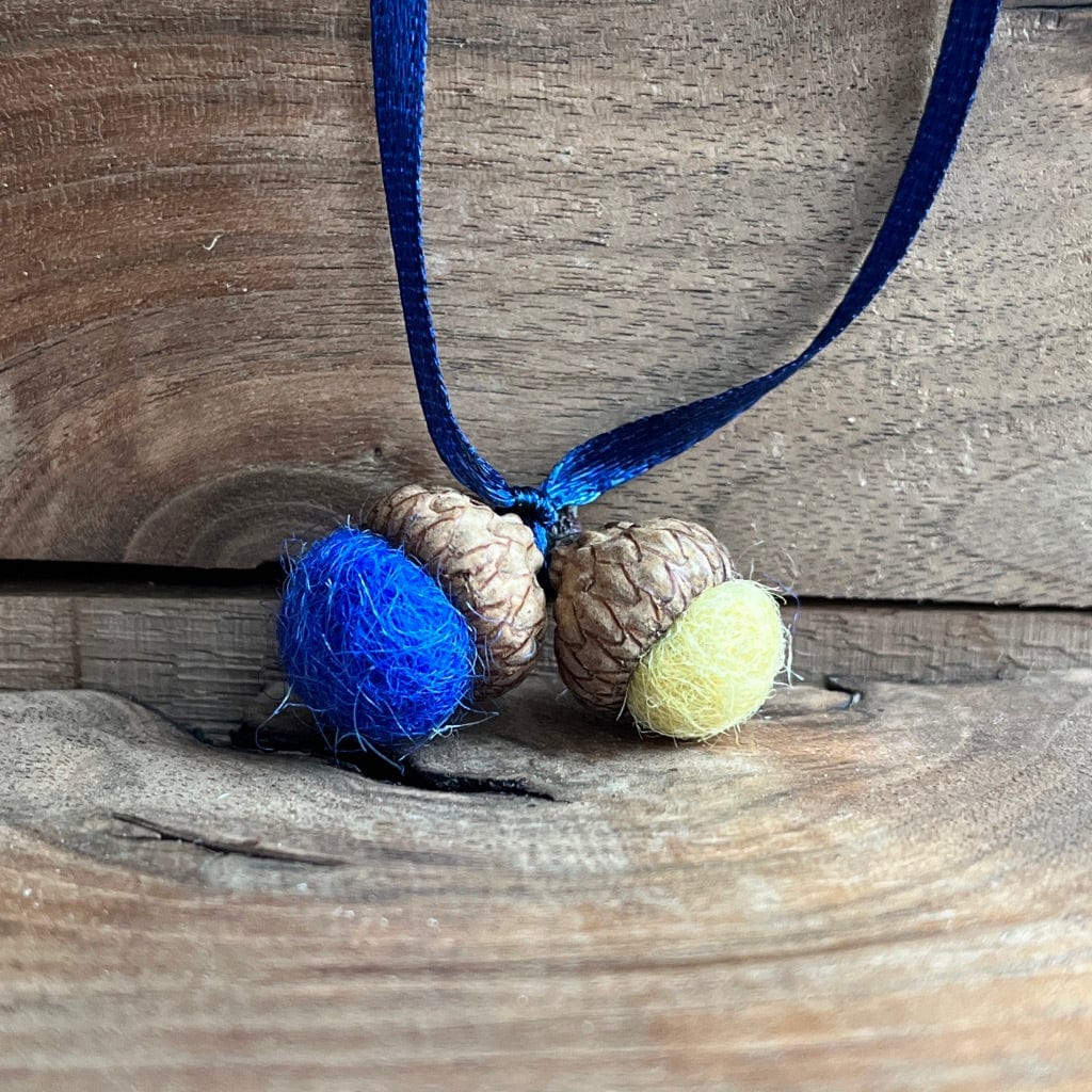 Tiny Double Felted Acorn | Royal Blue & Cream | Aromatherapy Diffuser