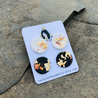 Lot de 2 paires de boucles d'oreilles clous en pâte polymère, feuille métallique mixte