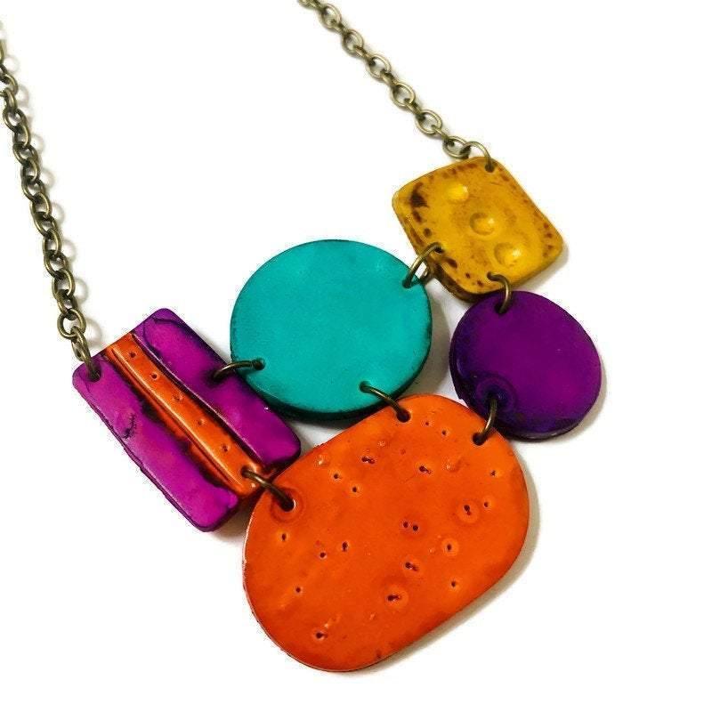 Parure de bijoux multicolore, collier et boucles d'oreilles, faits main en pâte polymère