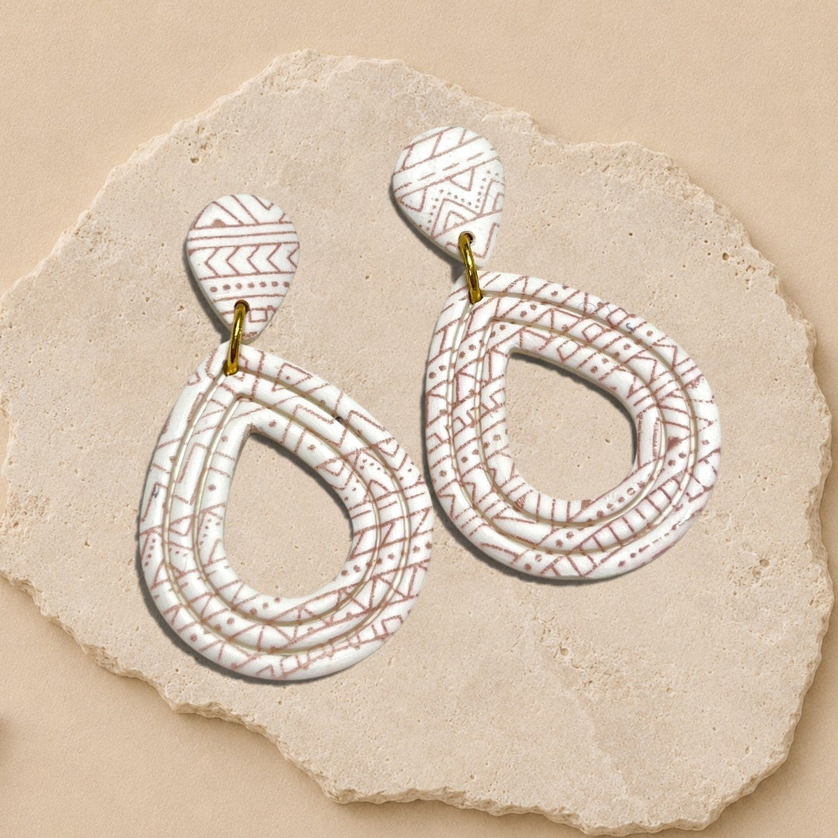 Boucles d'oreille en argile polymère (plusieurs modèles)