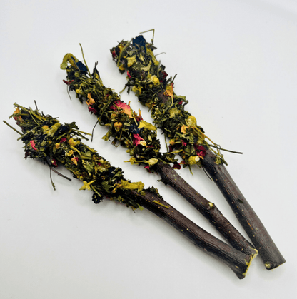 Bâtonnets de Pomme à la Menthe Poivrée et aux Fleurs pour Lapins