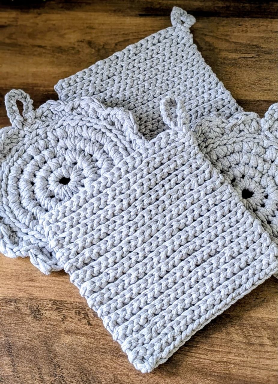 Handmade Crochet Trivet and Pot Holder - Cotton T-Shirt Yarn (7" diameter)