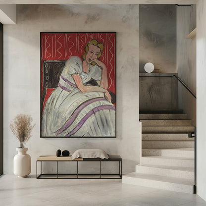 Tableau mural Jeune femme assise en robe grise