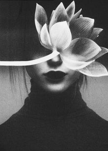 Une douleur telle une fleur qui éclot