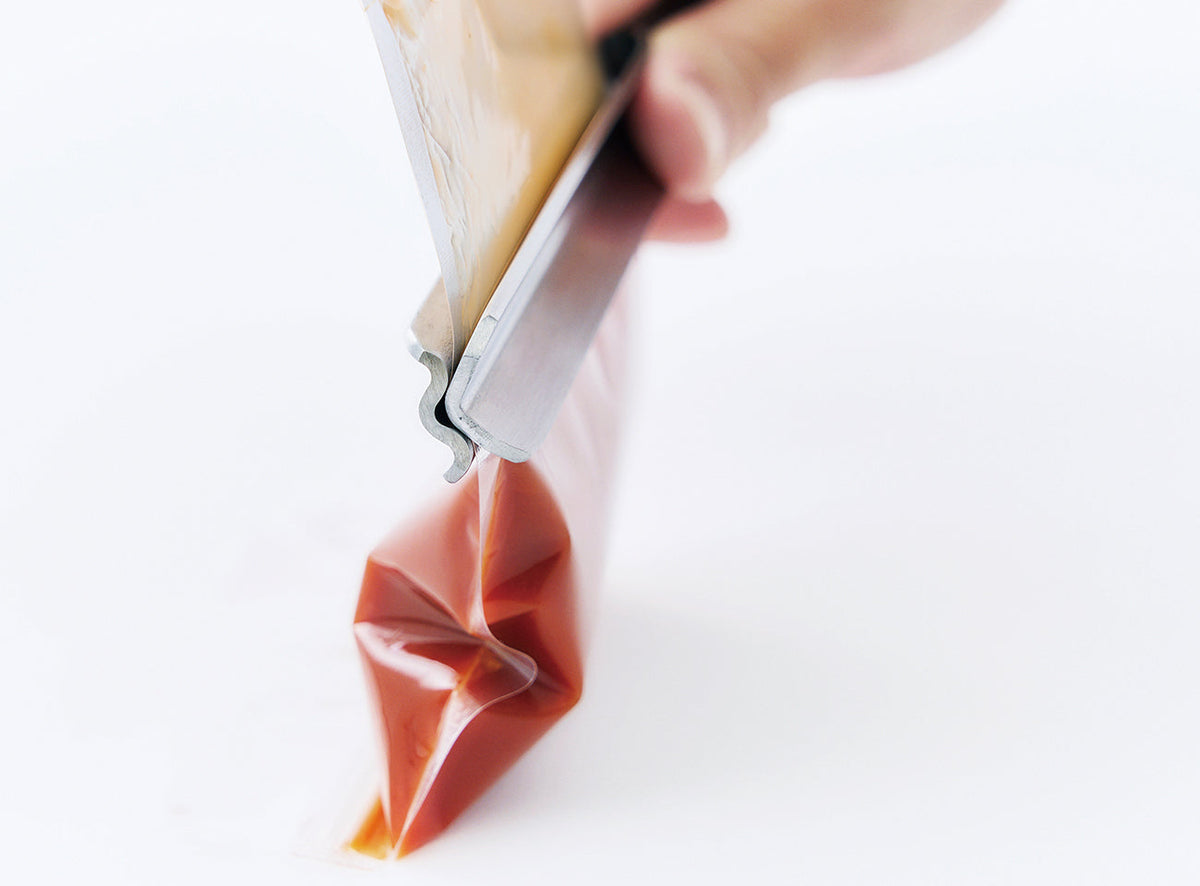 Eatoco Shibolu Tongs – Stainless Steel Japanese Squeeze Tongs