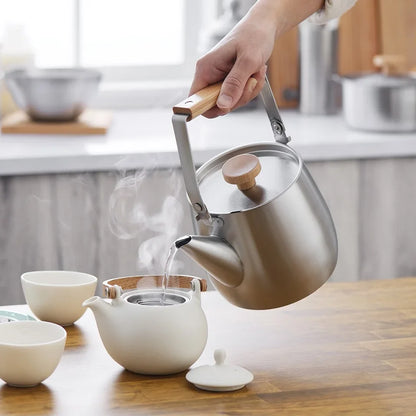 Yoshikawa Aikata Stainless Steel Kettle 1.8L – Natural Wood Handle | Japan