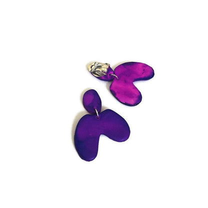 Boucles d'oreilles asymétriques rouges, avec arche, pour oreilles percées ou non percées – « Kate »