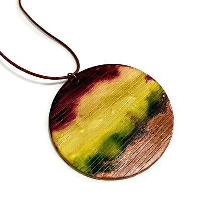 Collier Pendentif Cercle Rustique Épais | Marron Terreux, Or, Vert & Marron