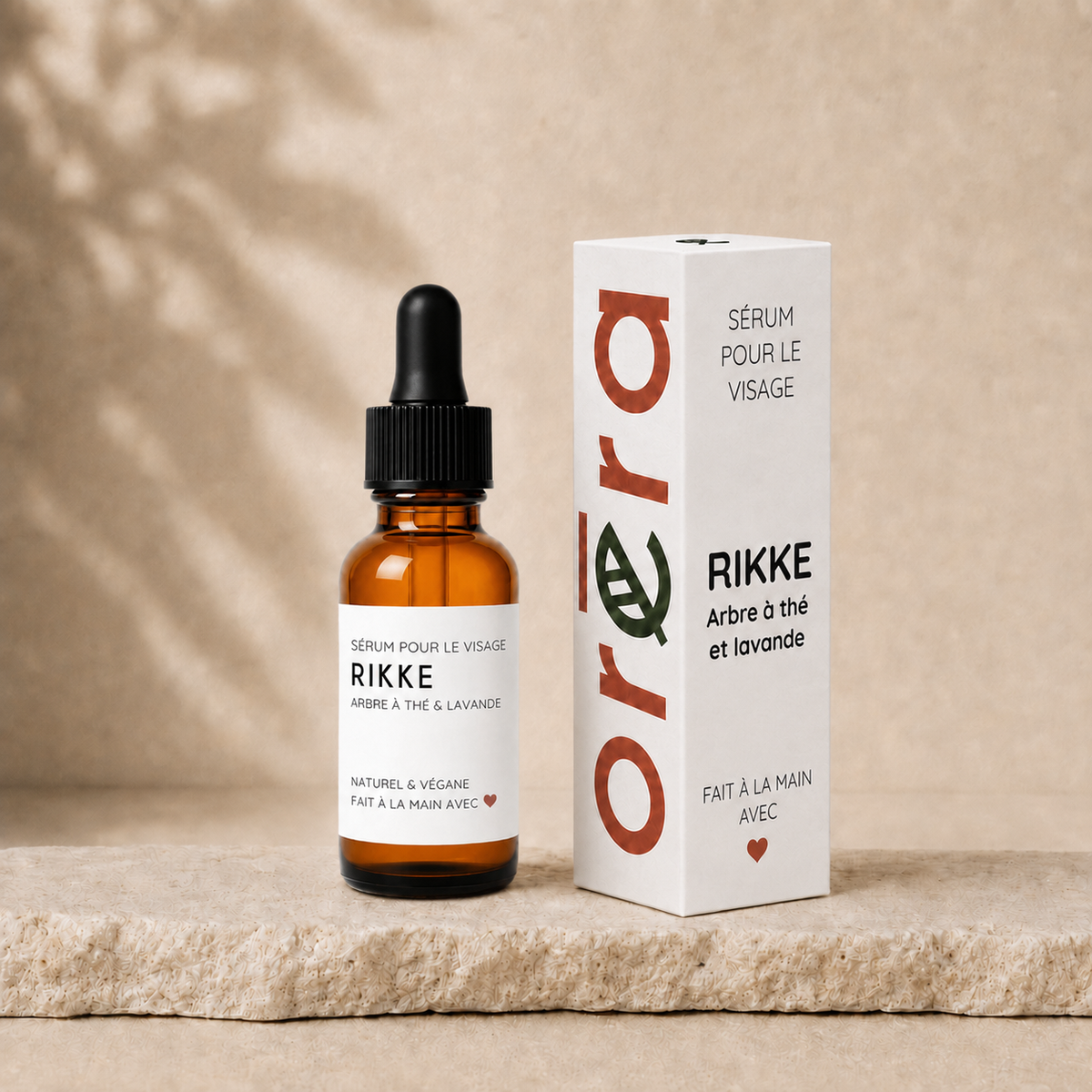 Sérum pour le visage et massage Gua Sha RIKKE arbre à thé & lavande